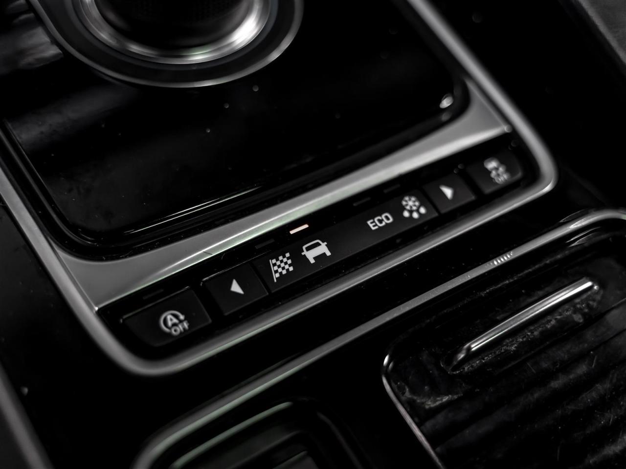 2018 Jaguar F-PACE PRESTIGE|35t AWD|BLINDSPOT|MERIDIAN|ACCIDENT FREE Photo