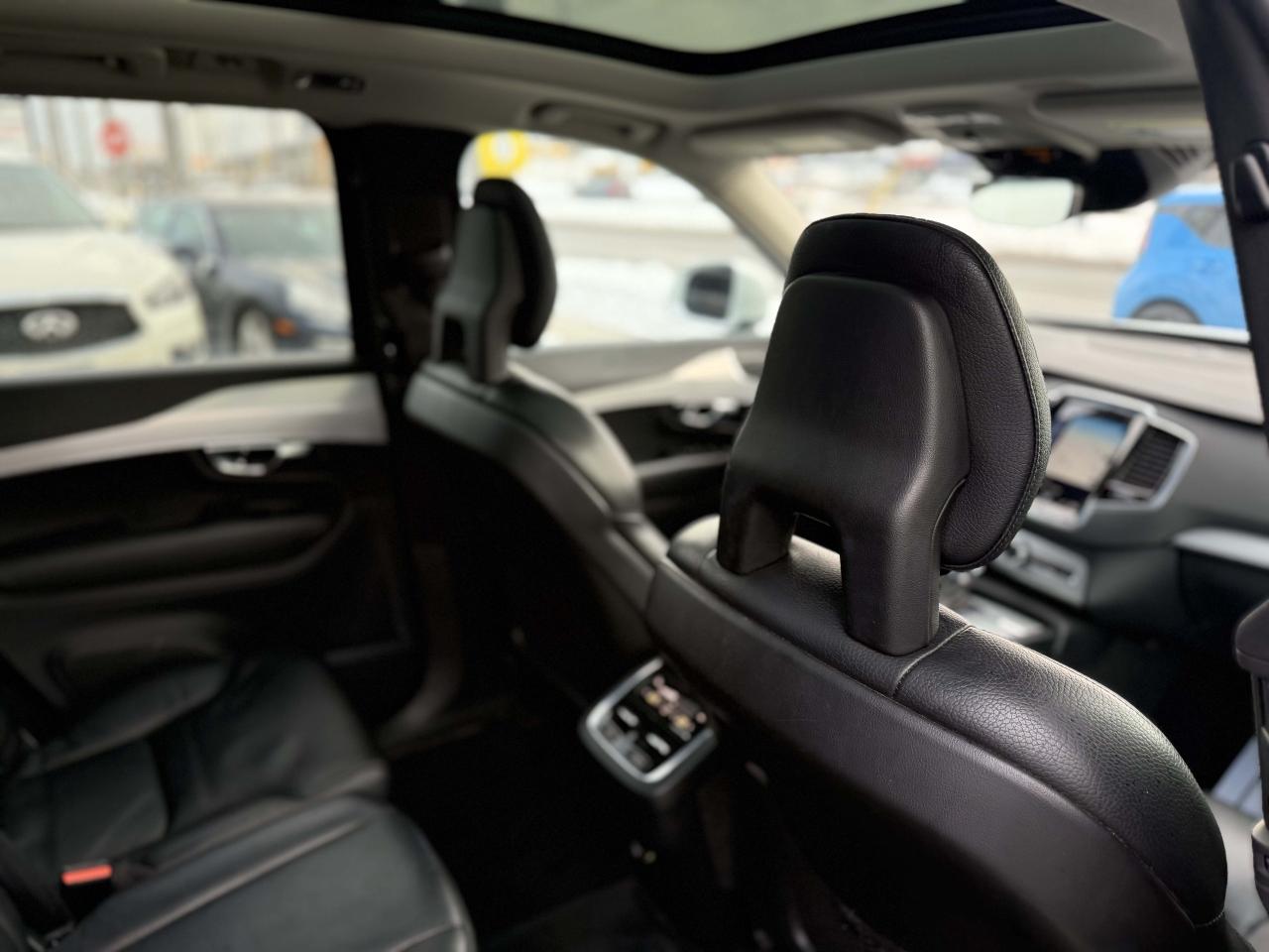 2017 Volvo XC90 T6 MOMENTUM | 7 SEATER | PANO | NAVI | LOADED Photo