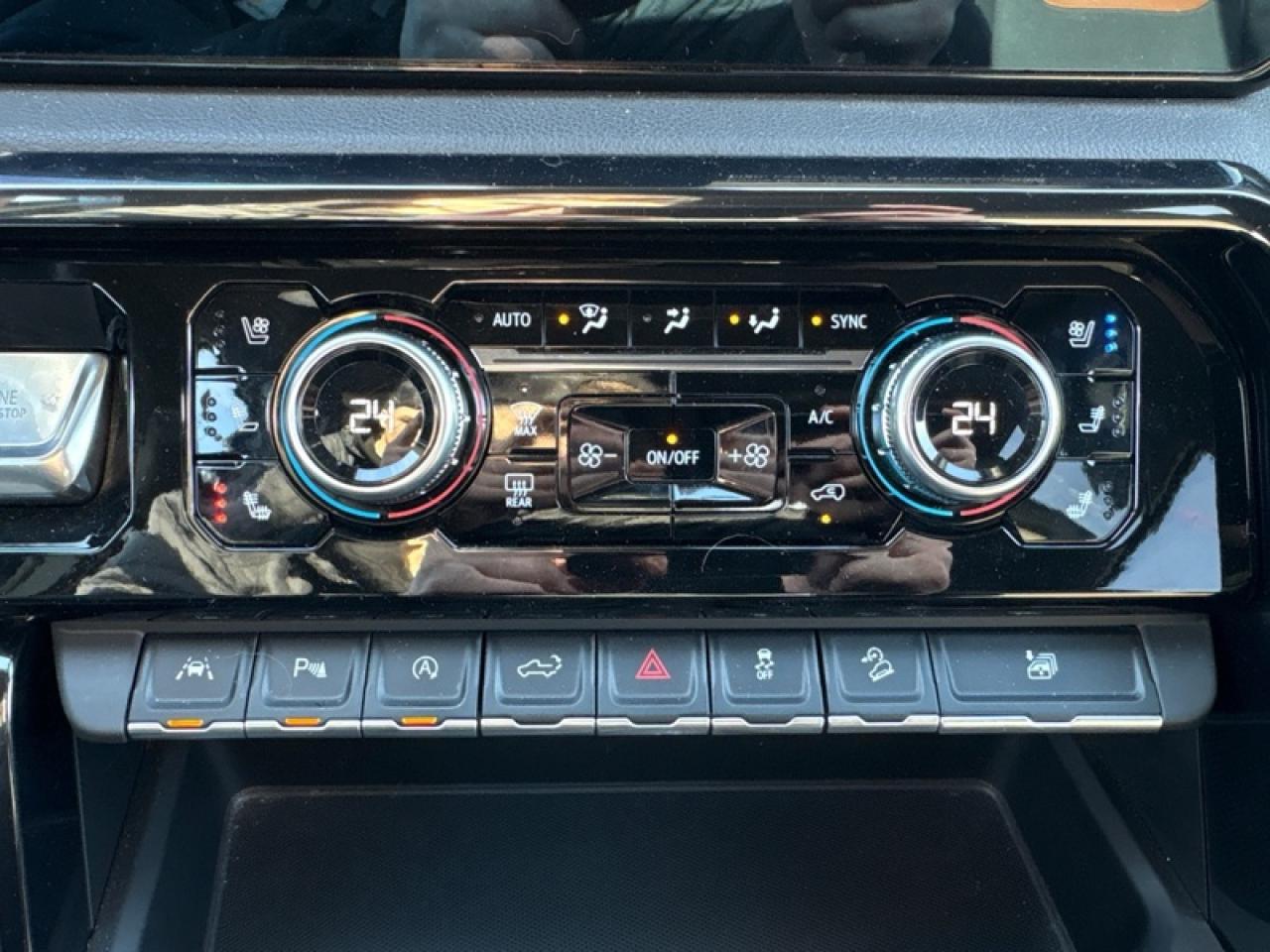 2023 GMC Sierra 1500 AT4  -  Leather Seats Photo