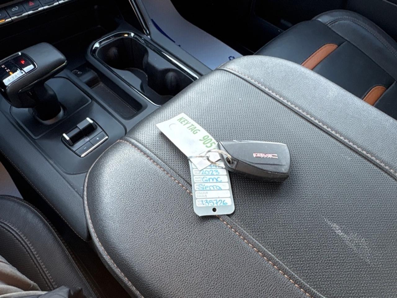 2023 GMC Sierra 1500 AT4  -  Leather Seats Photo