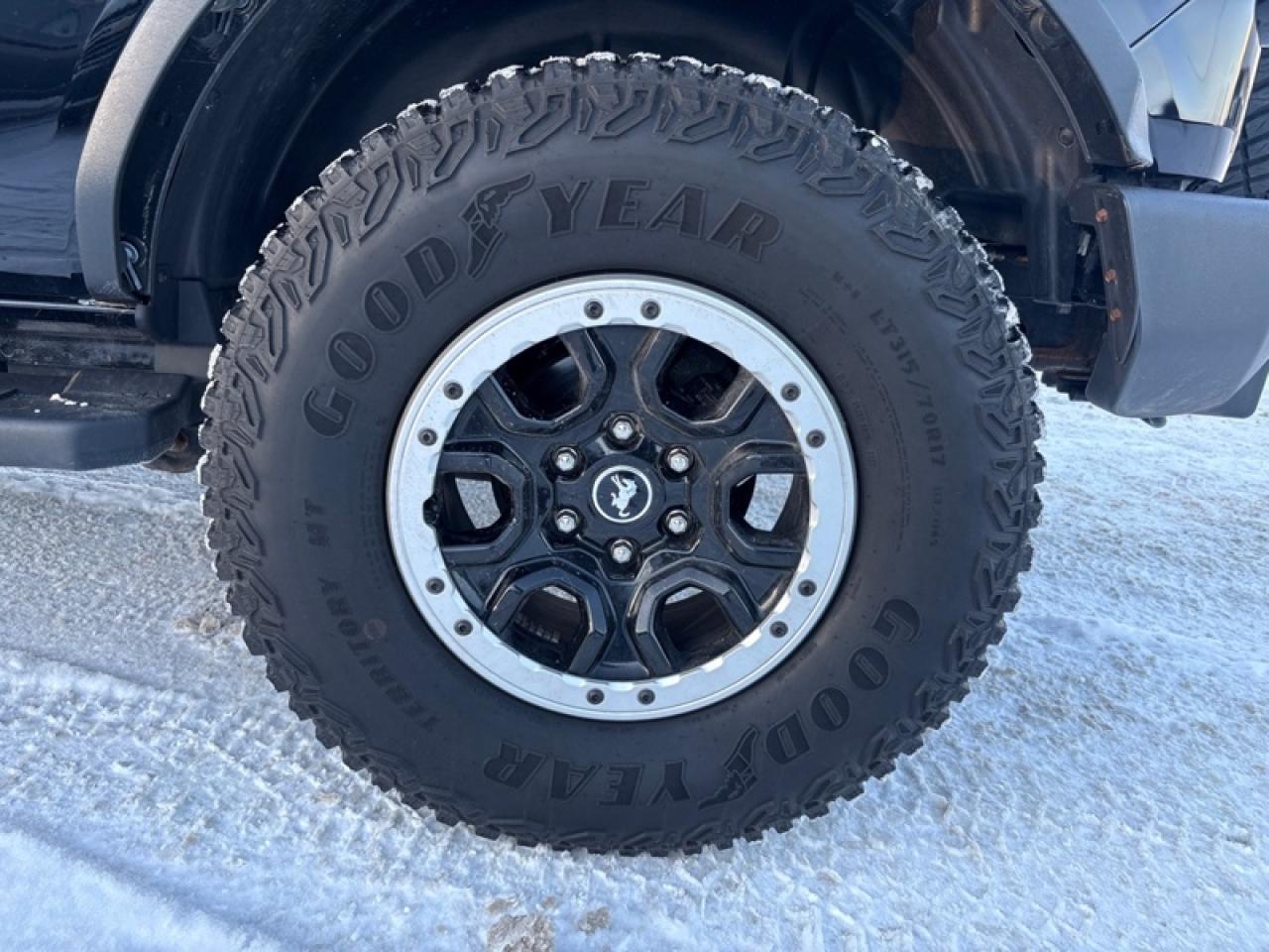 2021 Ford Bronco Outer Banks 4X4  - Low Mileage Photo