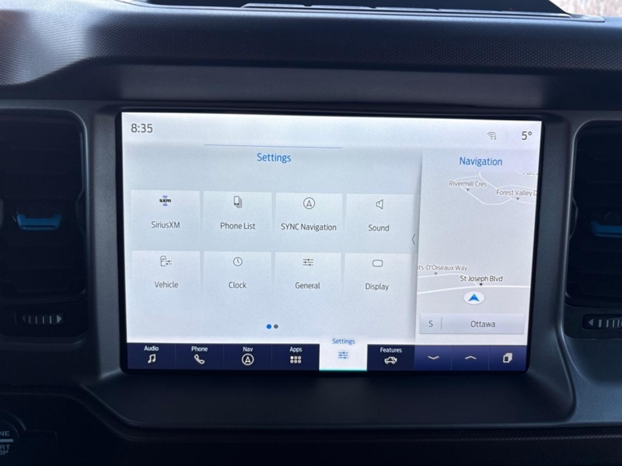 2021 Ford Bronco Outer Banks 4X4  - Low Mileage Photo