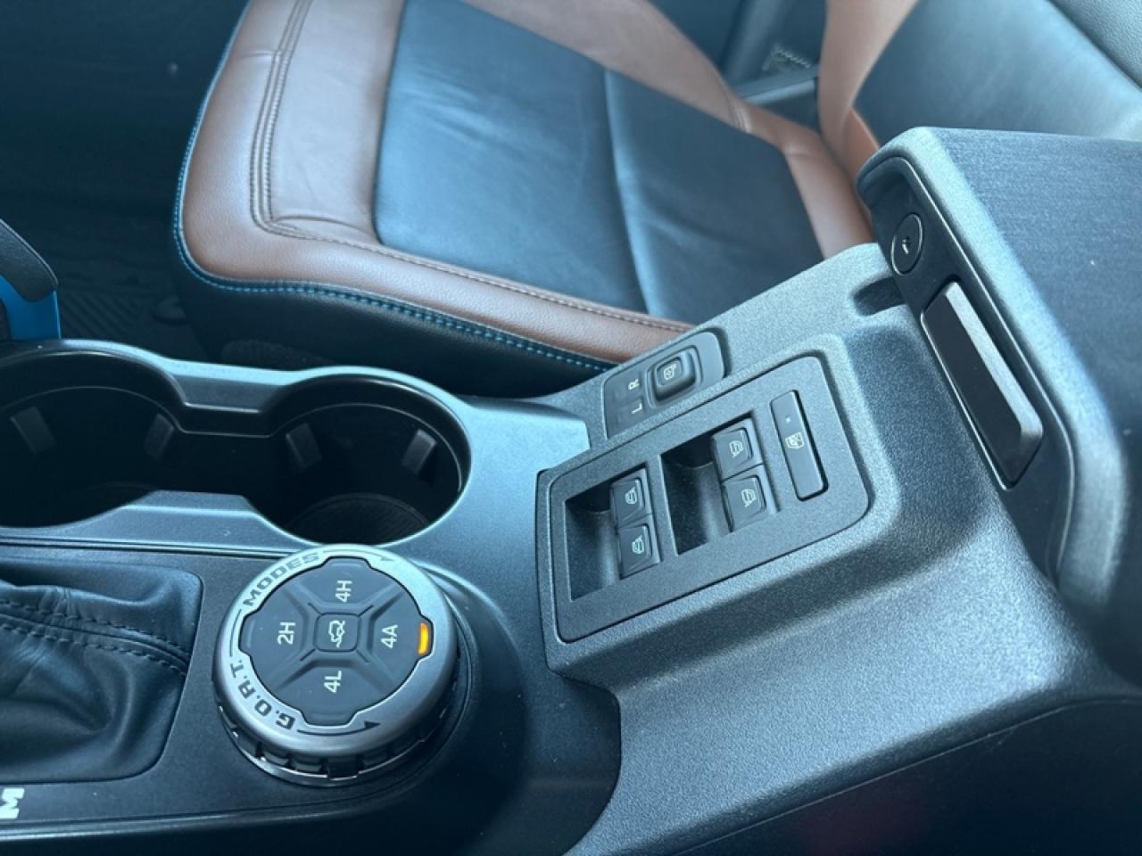 2021 Ford Bronco Outer Banks 4X4  - Low Mileage Photo