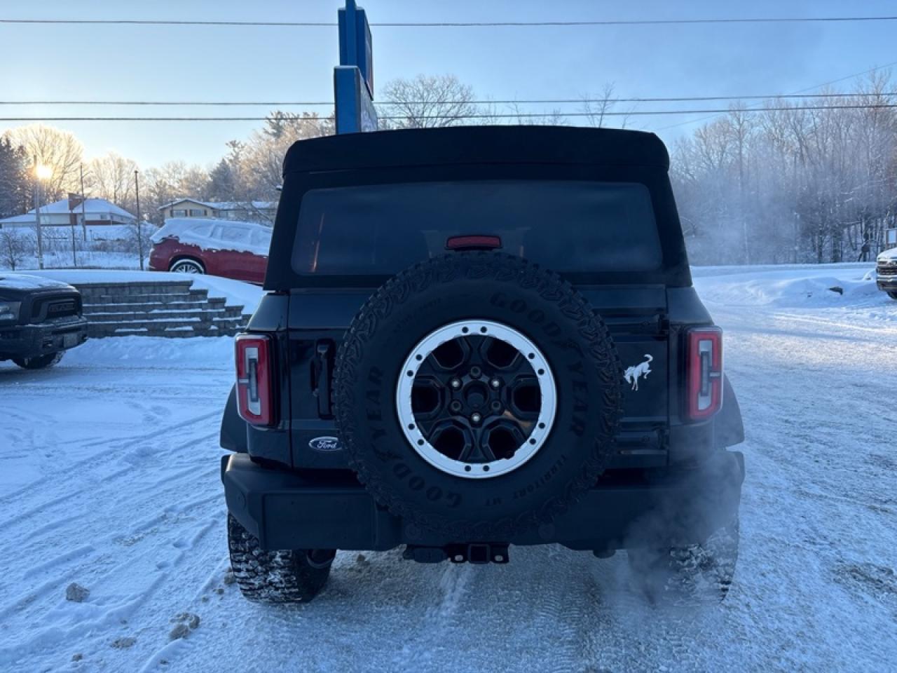 2021 Ford Bronco Outer Banks 4X4  - Low Mileage Photo4