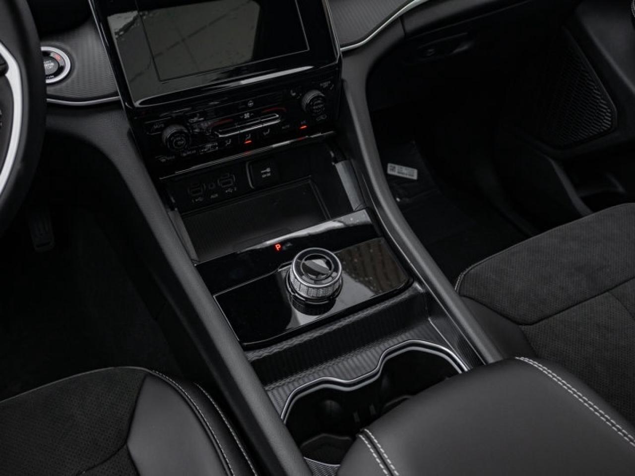 2025 Jeep Grand Cherokee L ALTITUDE Photo