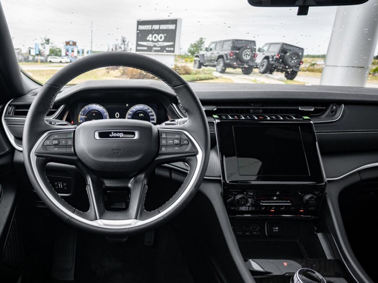 2025 Jeep Grand Cherokee L ALTITUDE Photo2