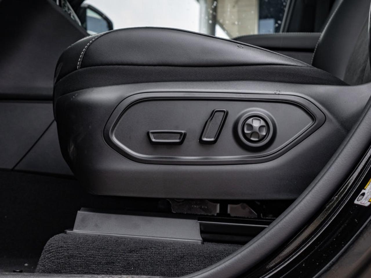 2025 Jeep Grand Cherokee L ALTITUDE Photo