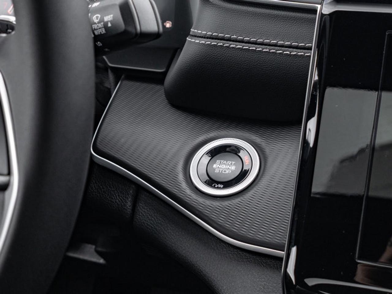 2025 Jeep Grand Cherokee L ALTITUDE Photo