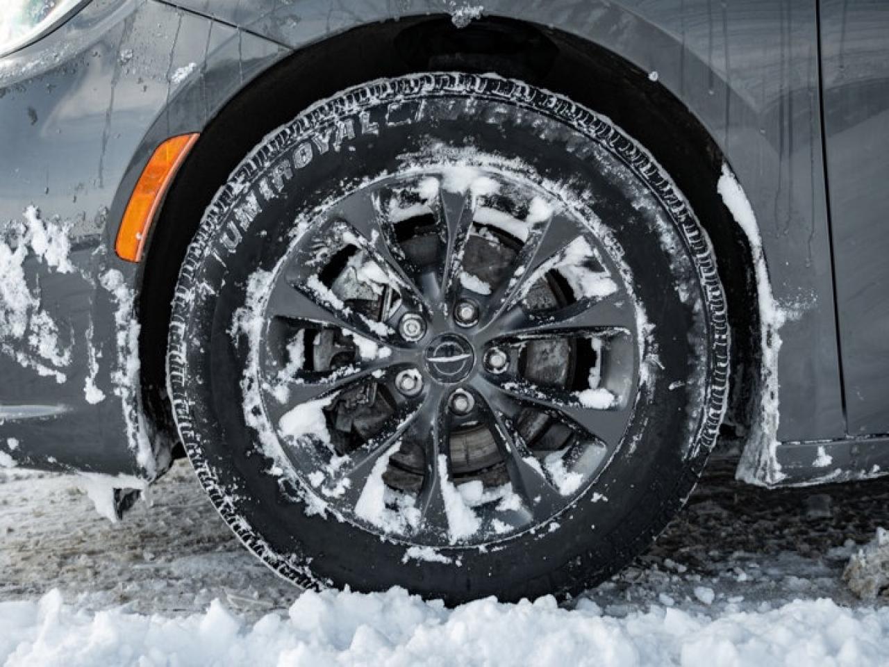 2022 Chrysler Pacifica Touring L Photo