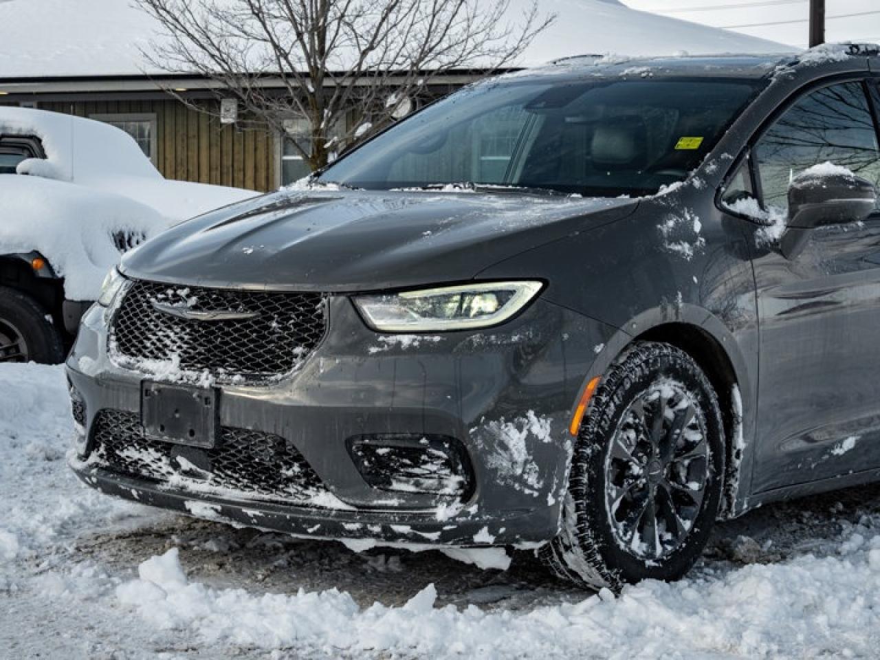 2022 Chrysler Pacifica Touring L Photo