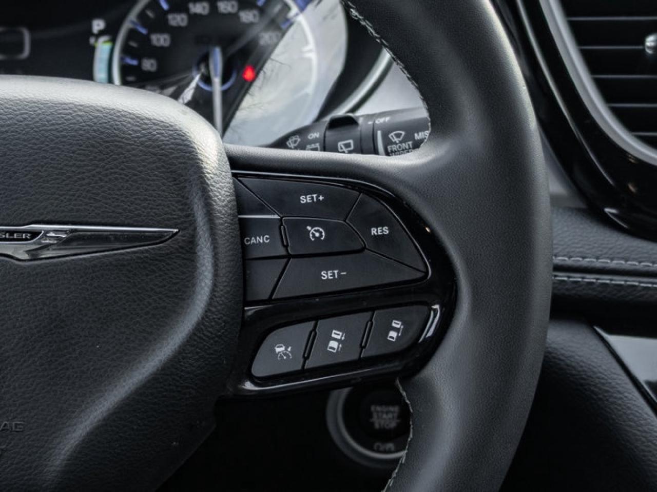 2022 Chrysler Pacifica Touring L Photo