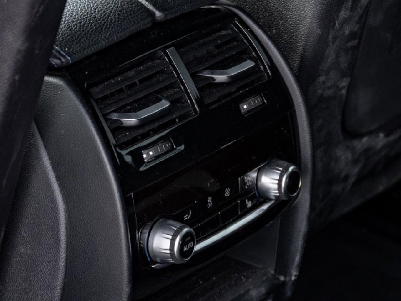 2019 BMW 5 Series M550i xDrive Photo