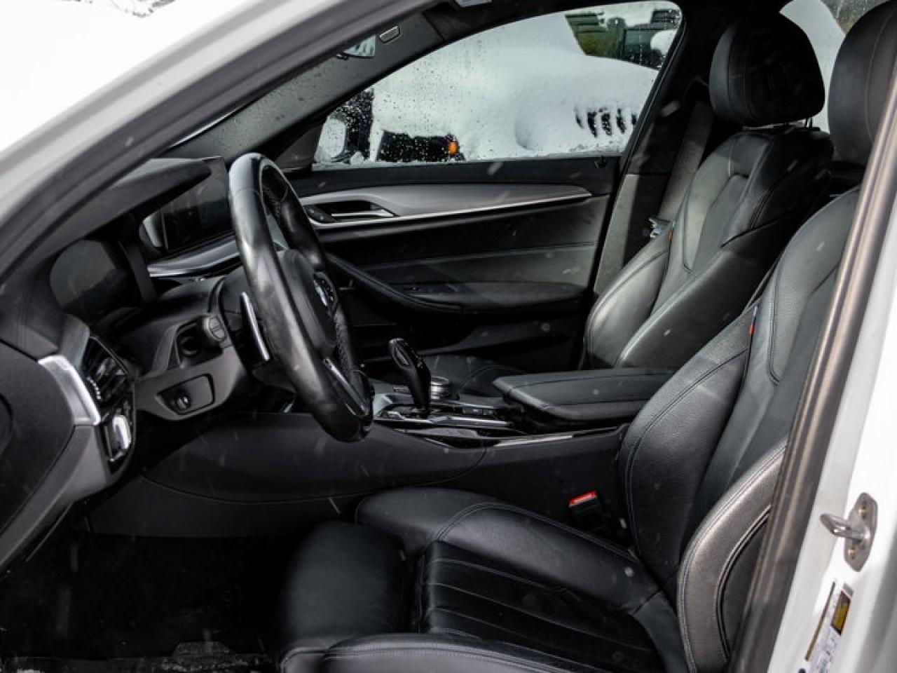 2019 BMW 5 Series M550i xDrive Photo