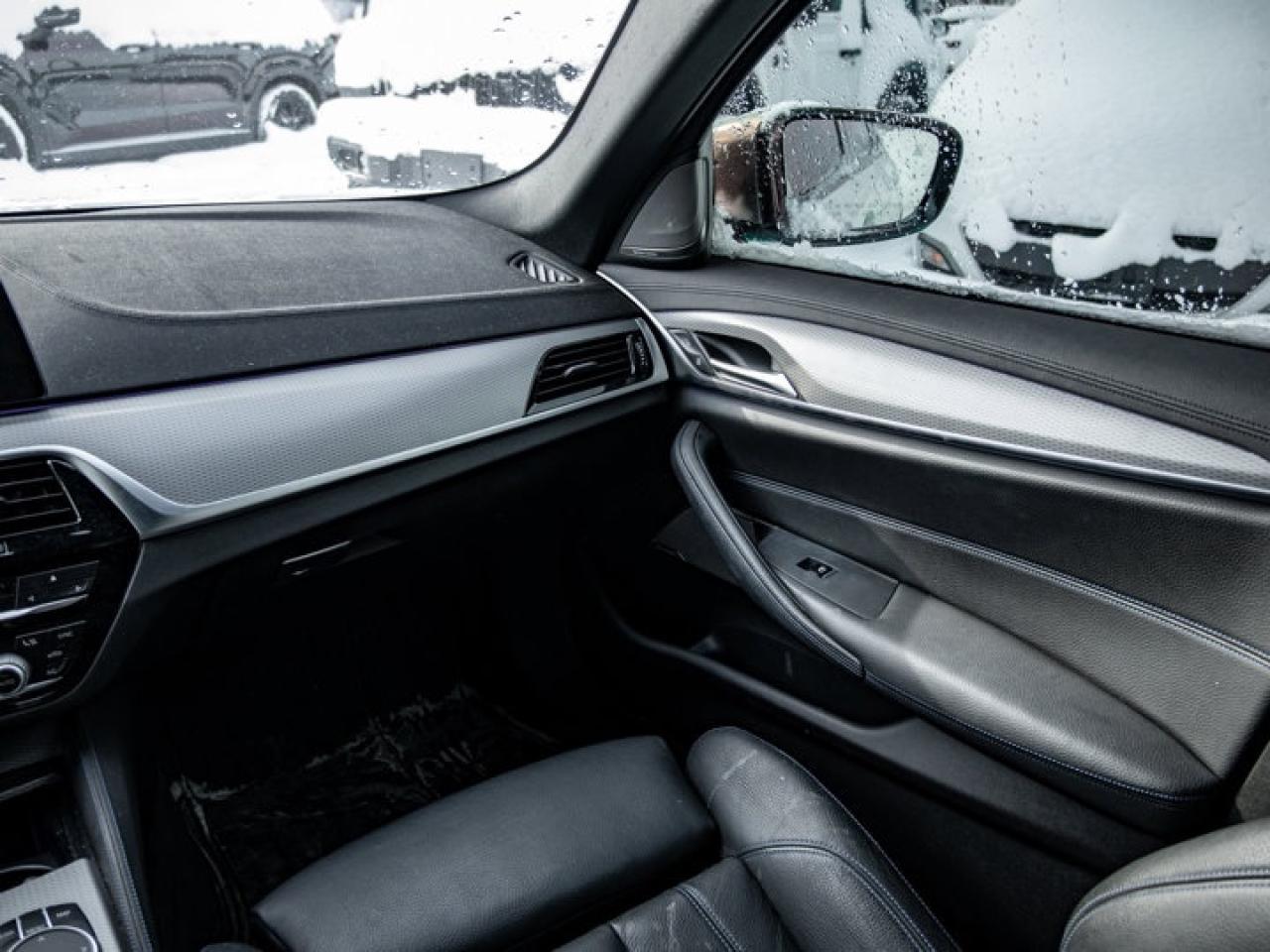 2019 BMW 5 Series M550i xDrive Photo