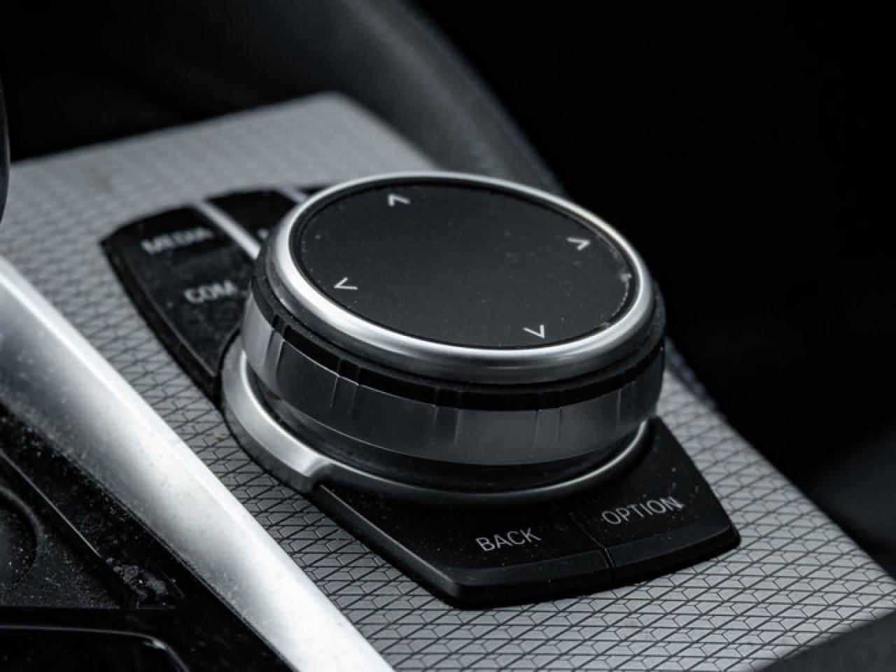 2019 BMW 5 Series M550i xDrive Photo