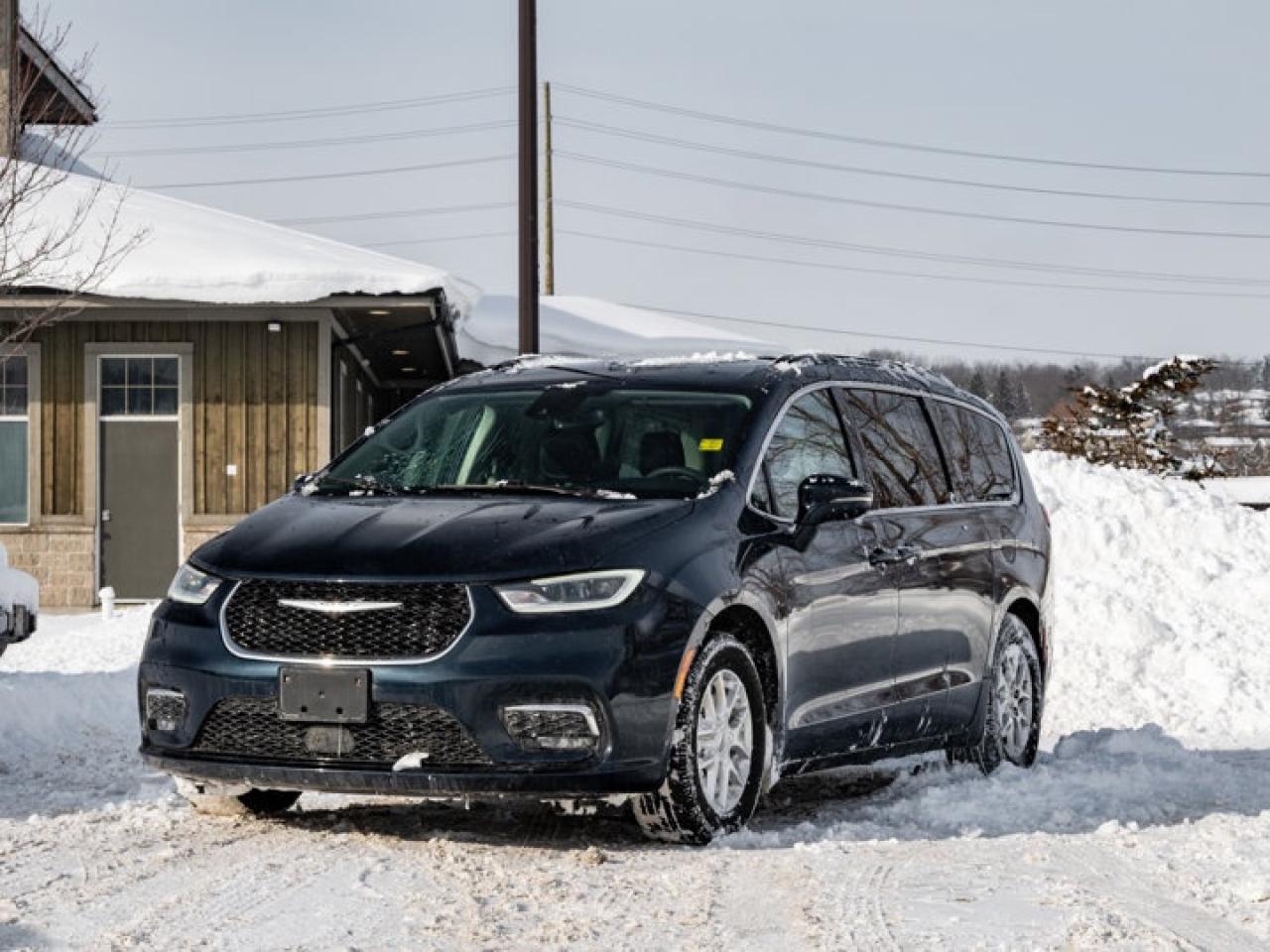 2022 Chrysler Pacifica Touring L Photo