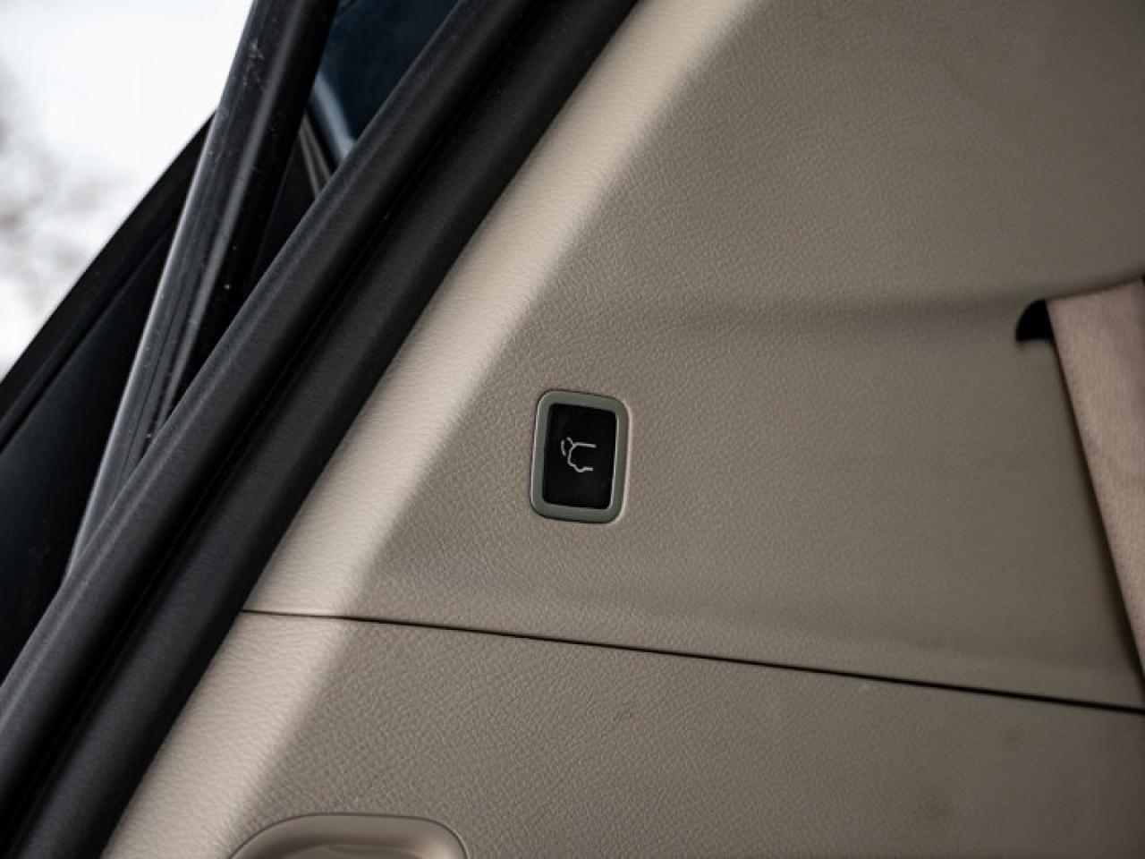 2022 Chrysler Pacifica Touring L Photo