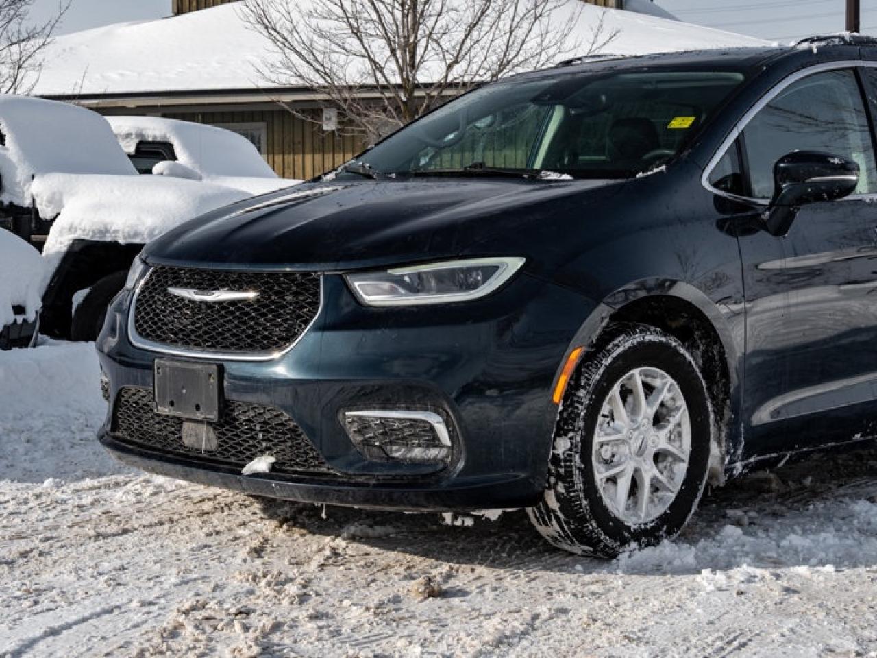 2022 Chrysler Pacifica Touring L Photo