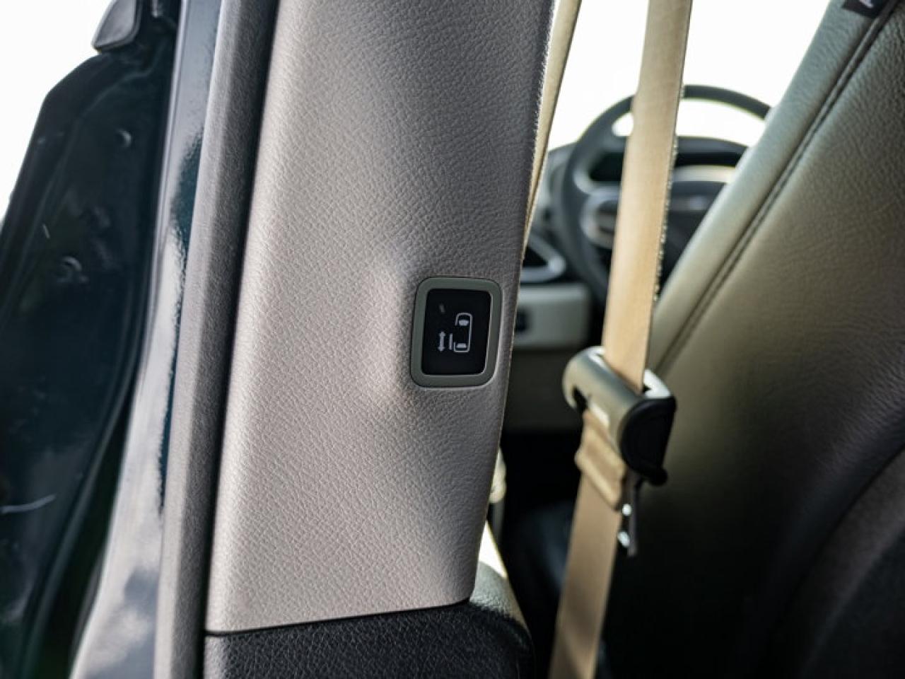 2022 Chrysler Pacifica Touring L Photo