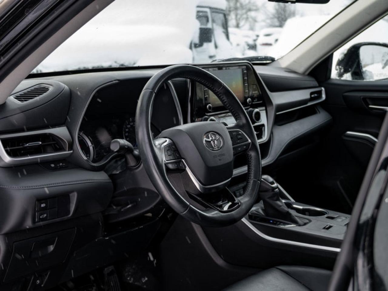 2020 Toyota Highlander HYBRID XLE Photo