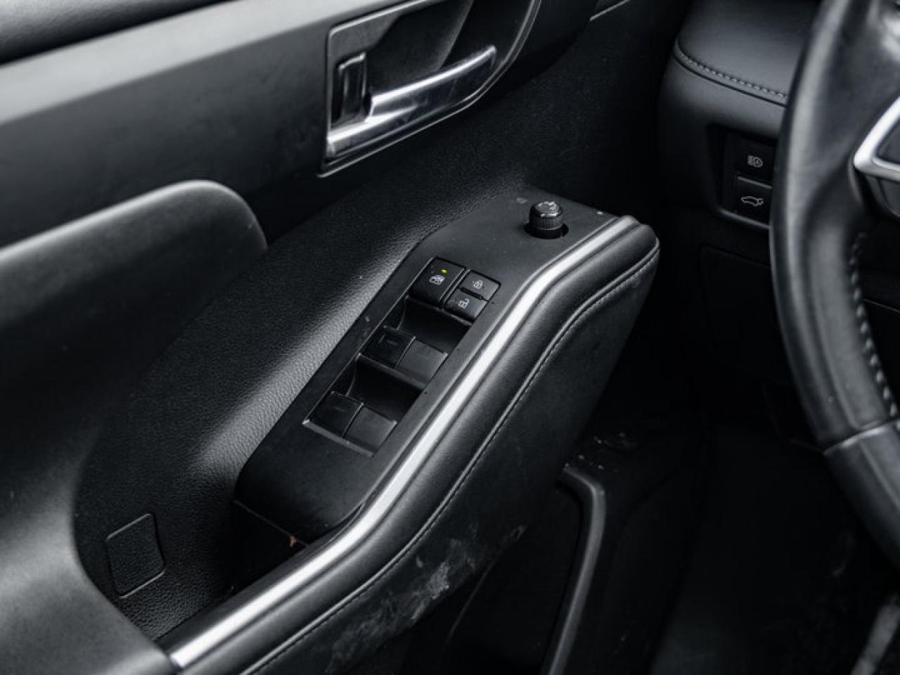 2020 Toyota Highlander HYBRID XLE Photo