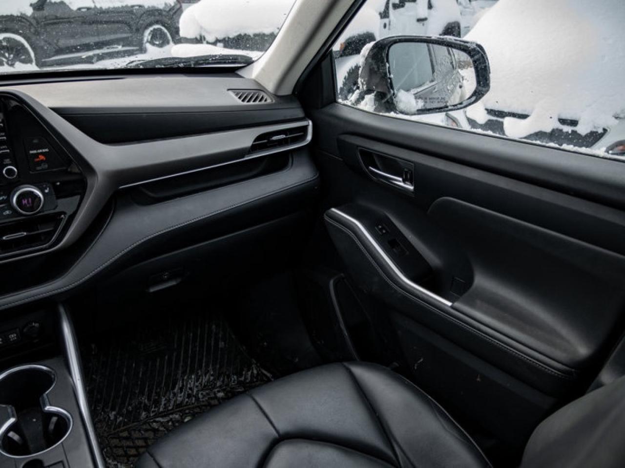 2020 Toyota Highlander HYBRID XLE Photo