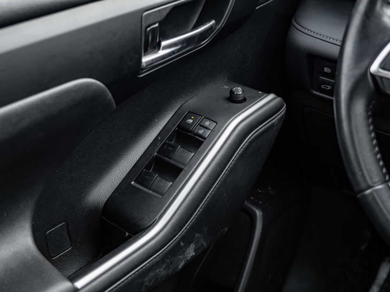 2020 Toyota Highlander HYBRID XLE Photo