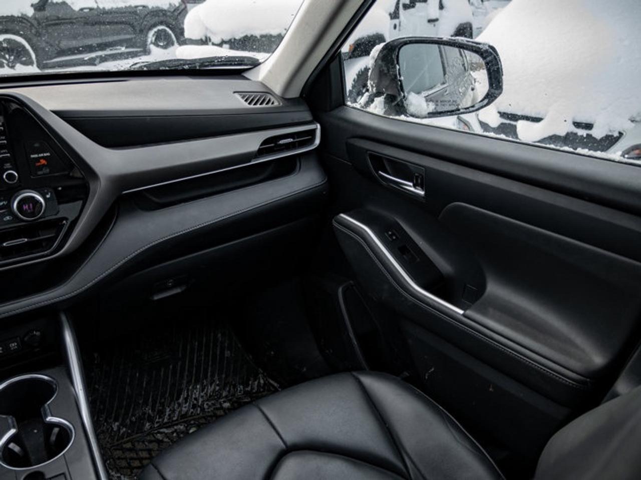 2020 Toyota Highlander HYBRID XLE Photo