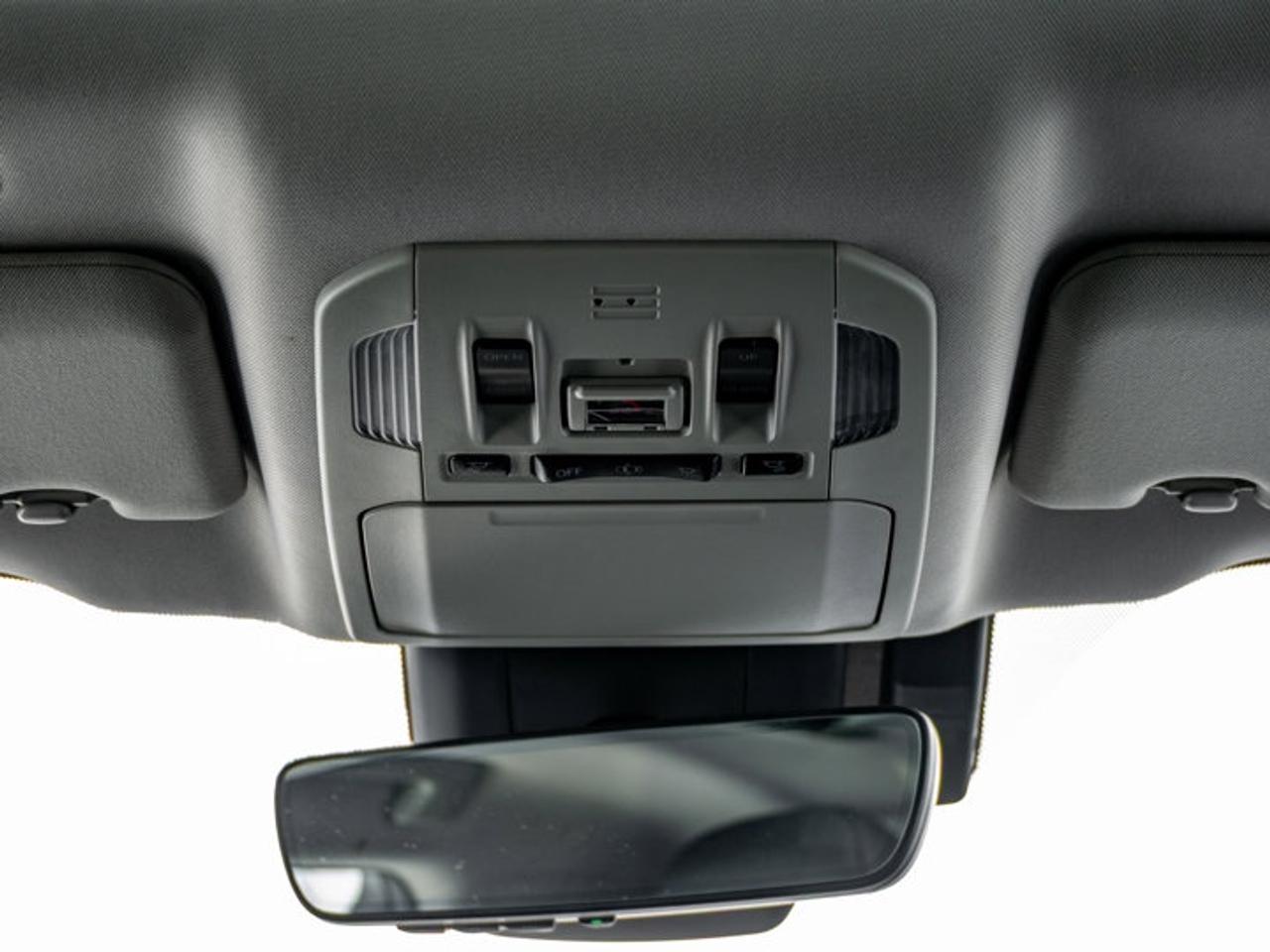 2020 Toyota Highlander HYBRID XLE Photo