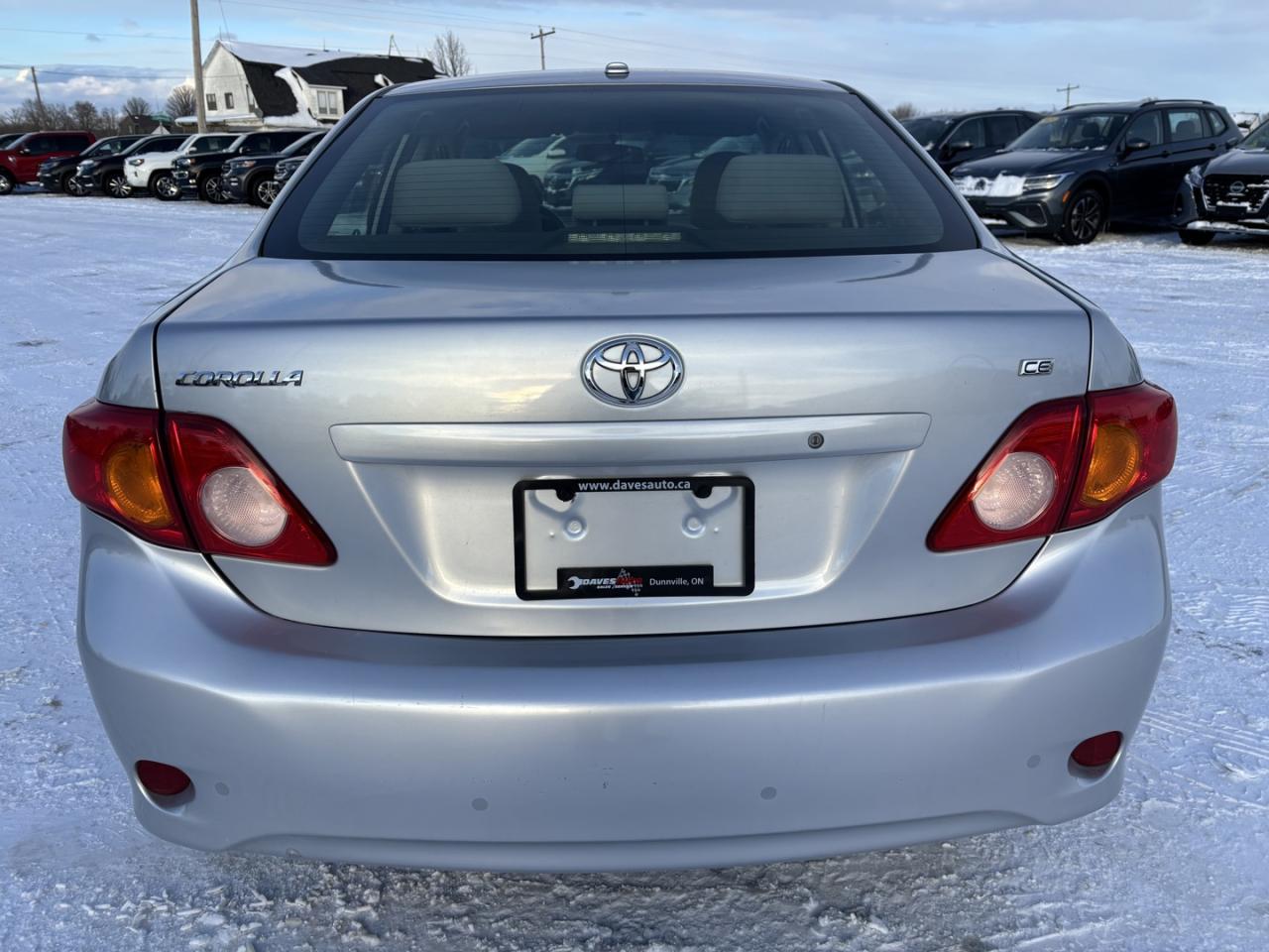 2009 Toyota Corolla CE Photo3