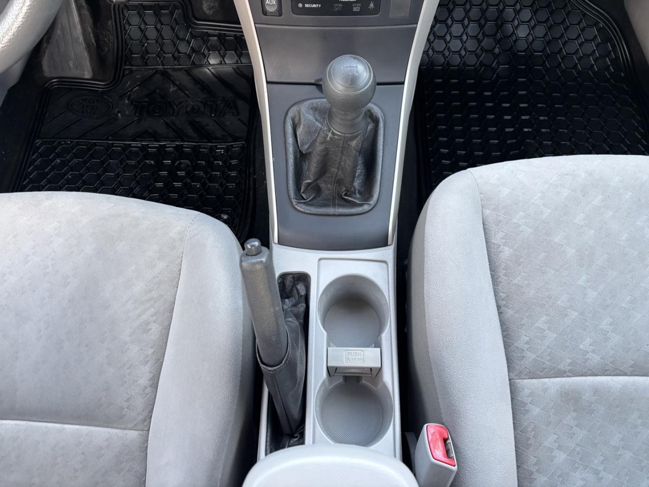 2009 Toyota Corolla CE Photo