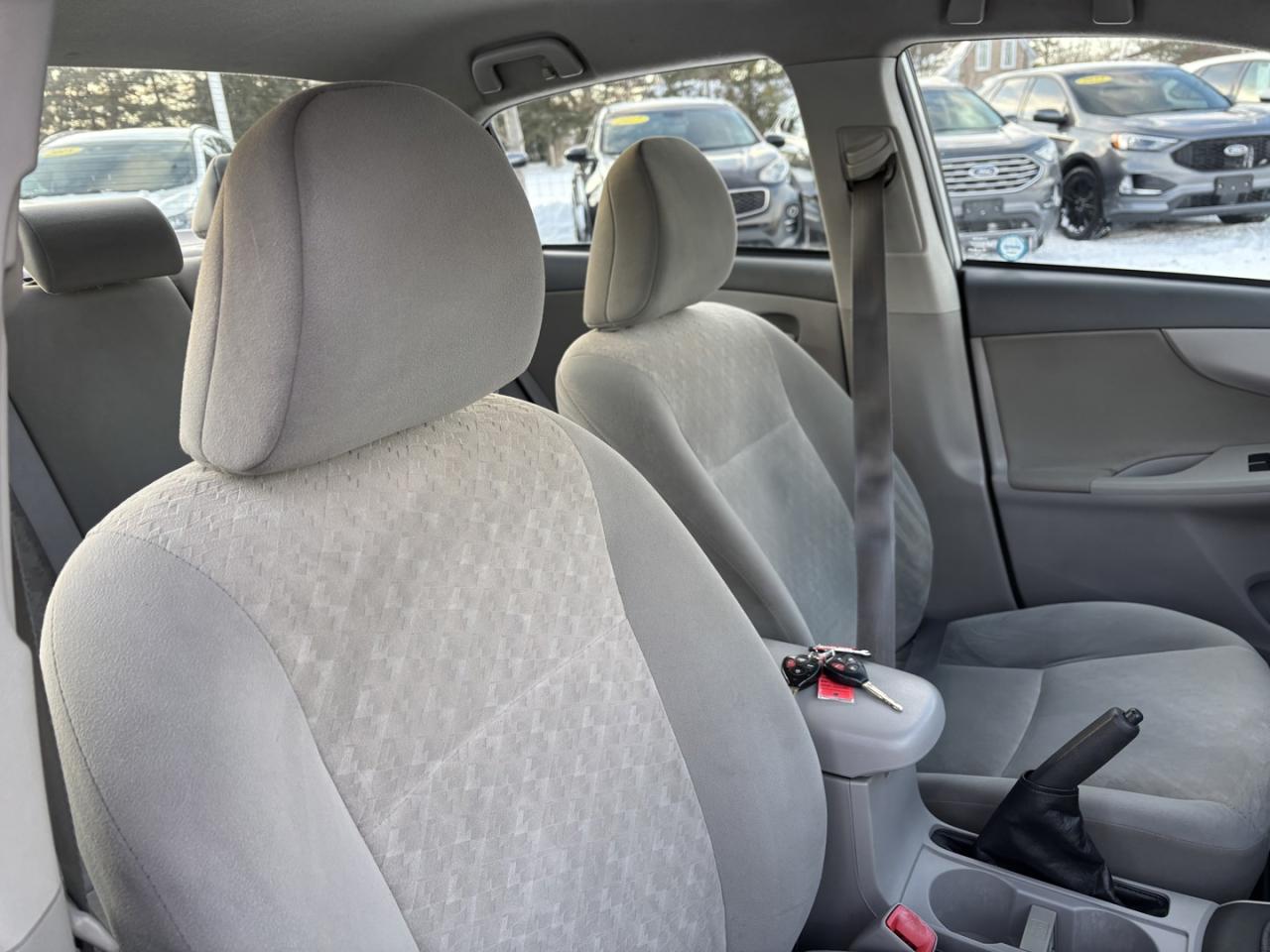 2009 Toyota Corolla CE Photo