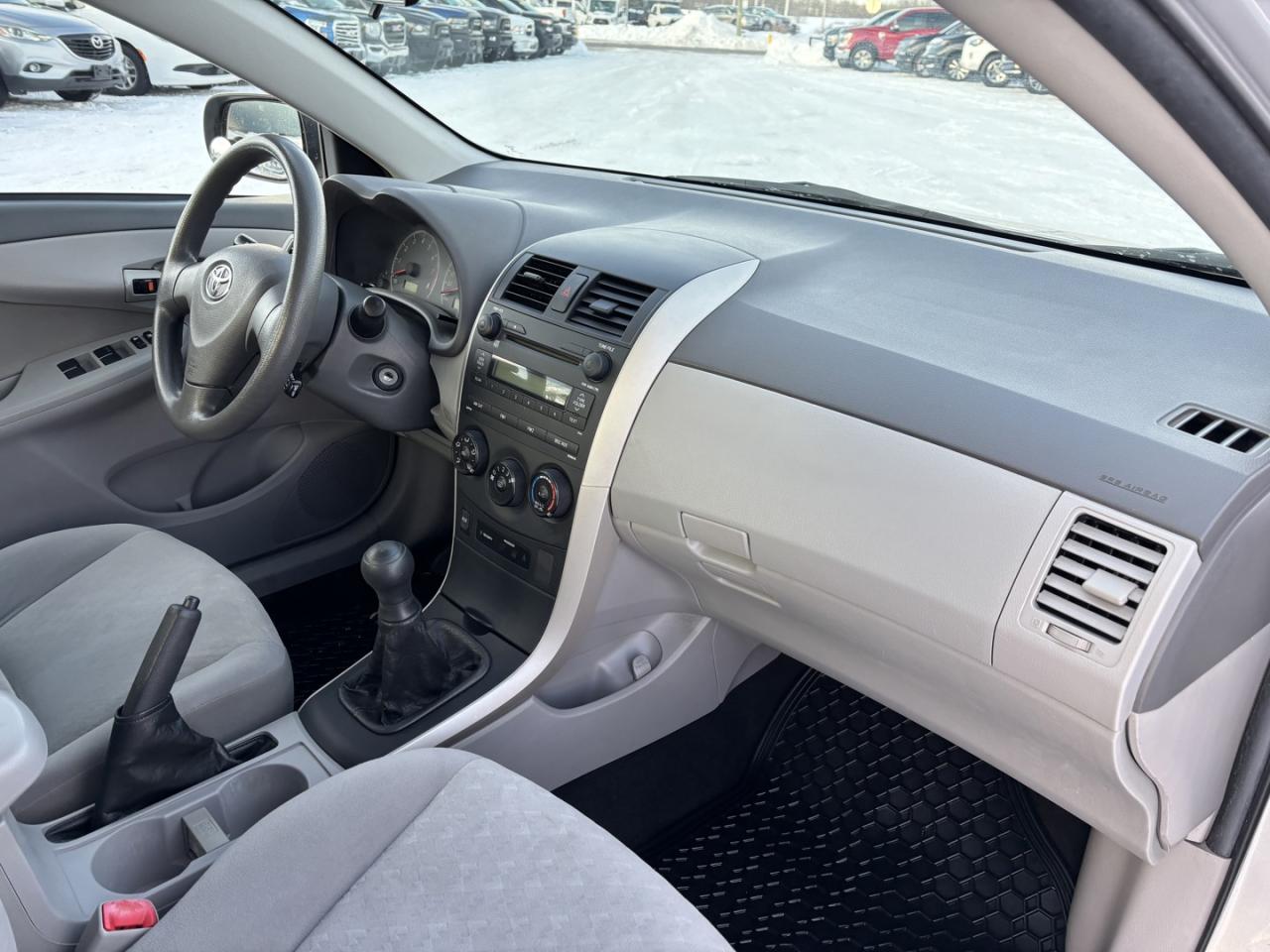 2009 Toyota Corolla CE Photo