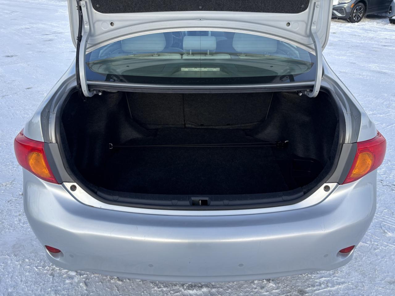 2009 Toyota Corolla CE Photo