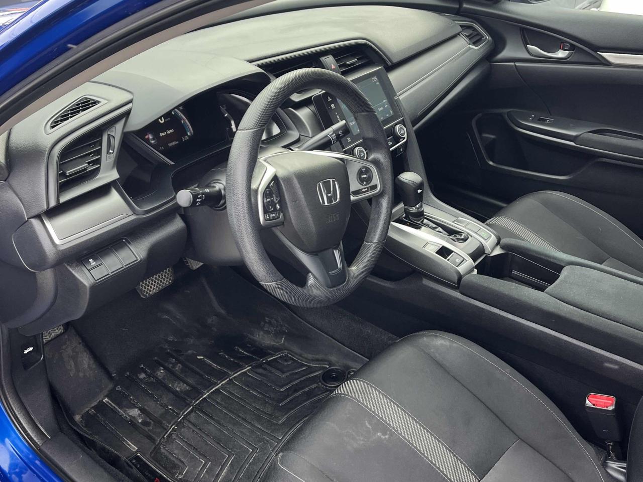 2018 Honda Civic LX/ NO ACCIDENT / REAR CAM /LOW KM / VERY CLEAN / Photo3