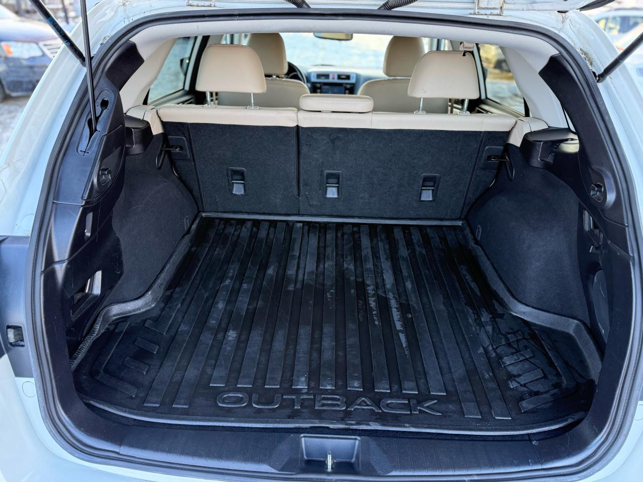 2016 Subaru Outback 3.6R w/Limited & Tech Pkg Photo