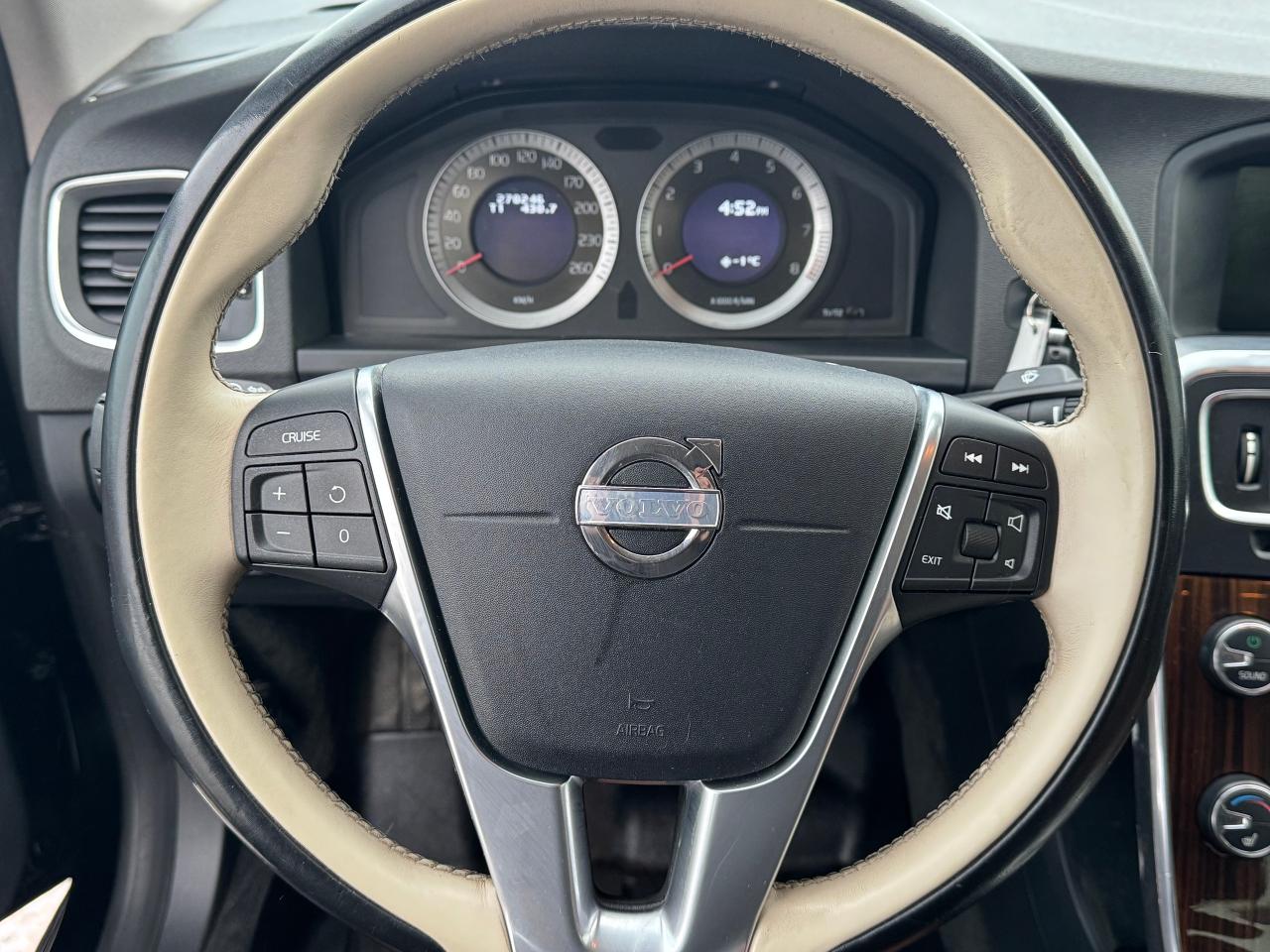 2011 Volvo S60 T6 **CLEAN CARFAX**ALL WHEEL DRIVE** Photo