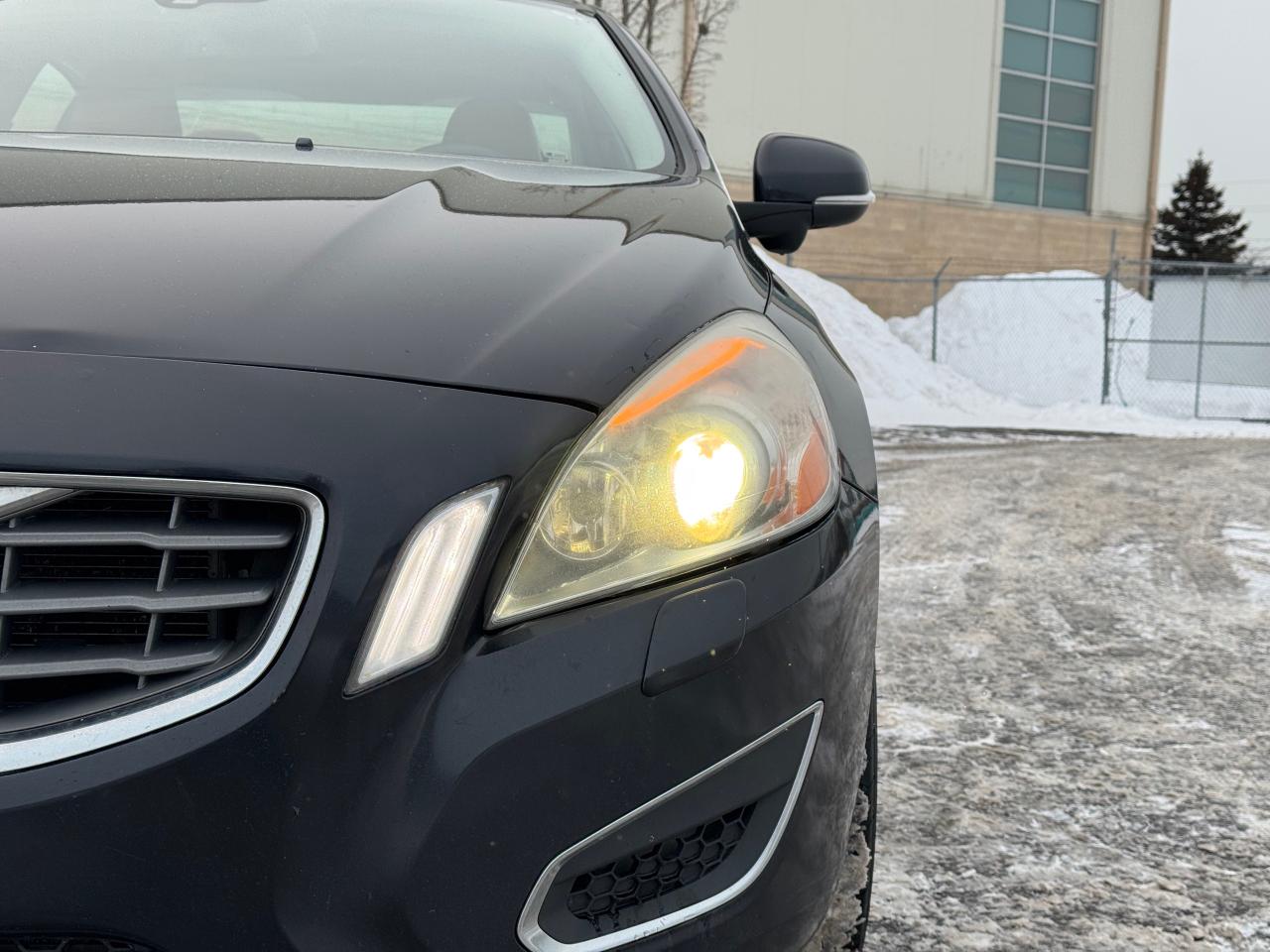 2011 Volvo S60 T6 **CLEAN CARFAX**ALL WHEEL DRIVE** Photo