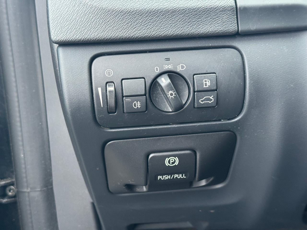 2011 Volvo S60 T6 **CLEAN CARFAX**ALL WHEEL DRIVE** Photo