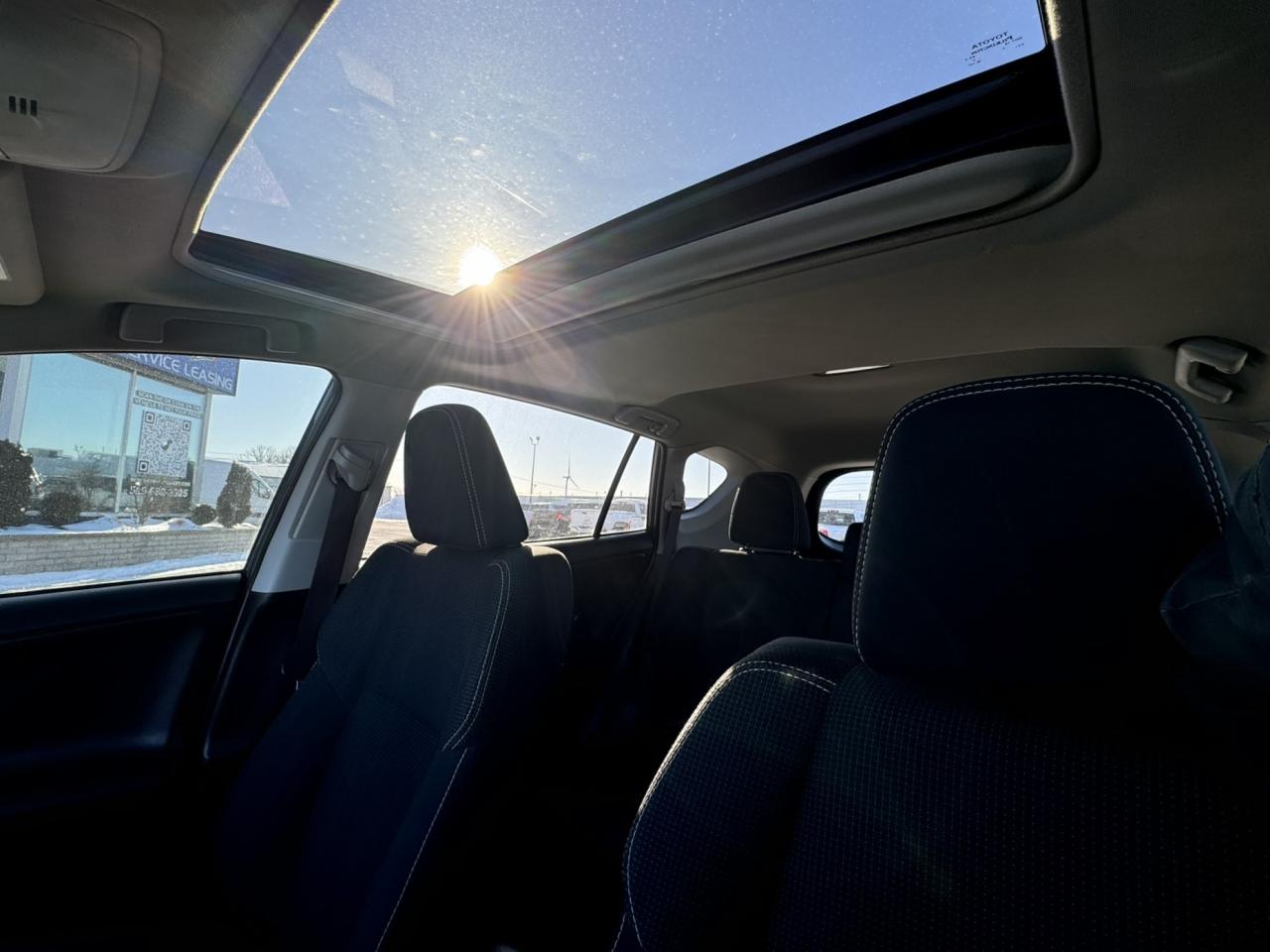 2016 Toyota RAV4 AWD 4dr XLE Photo