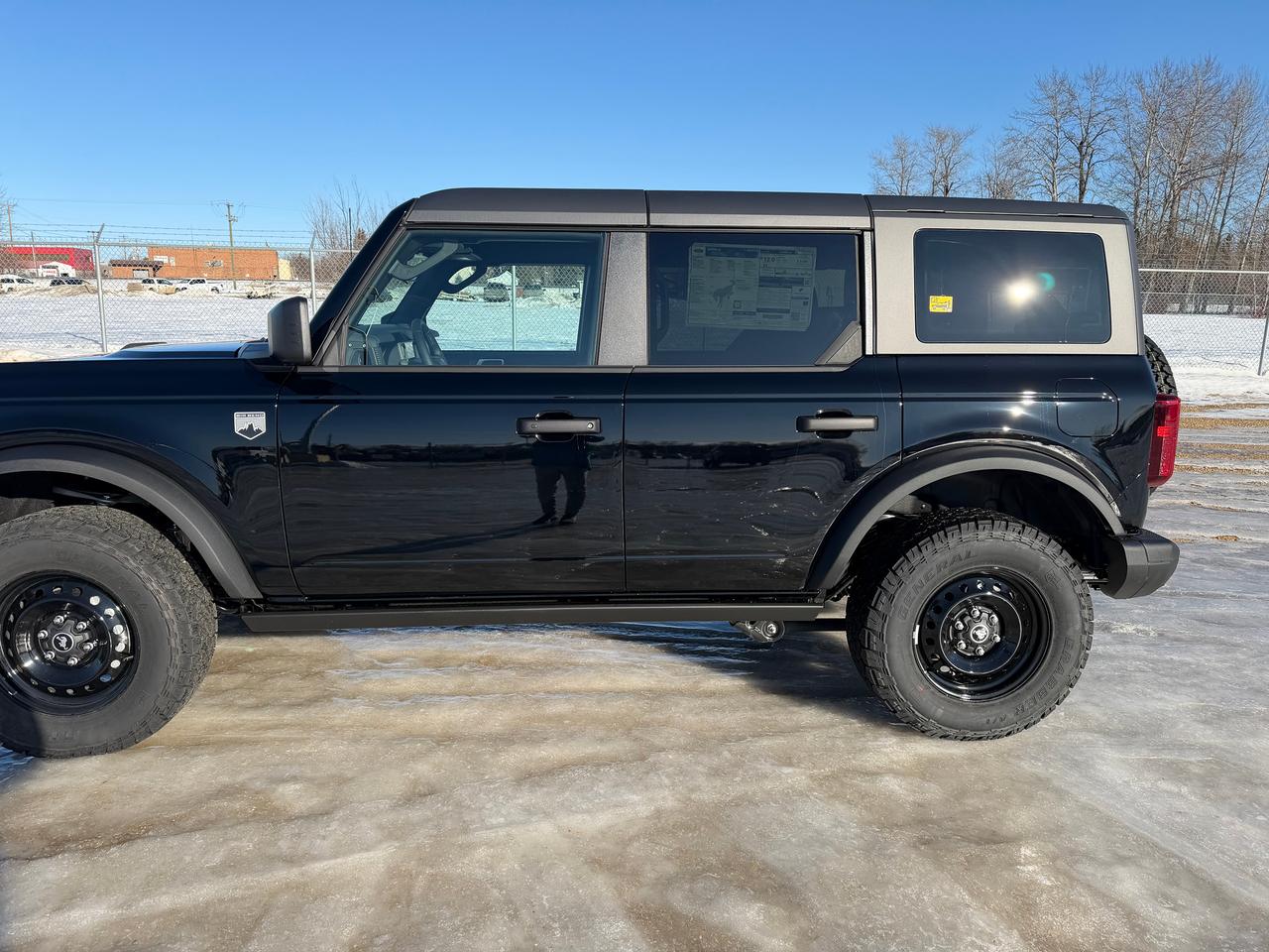 2026 Ford Bronco Big Bend Photo2