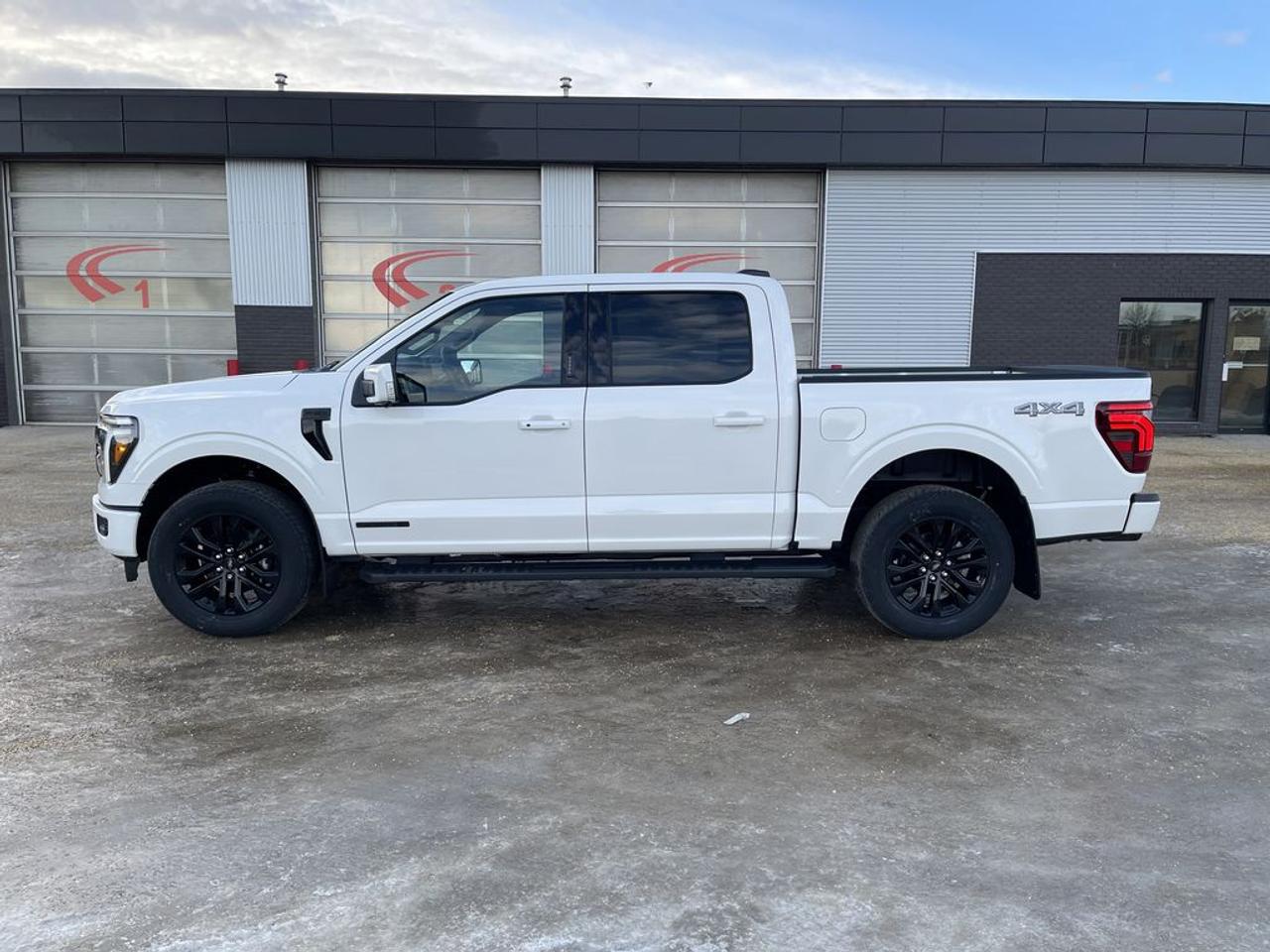 2026 Ford F-150 LARIAT 5.5' Box 502A Photo3