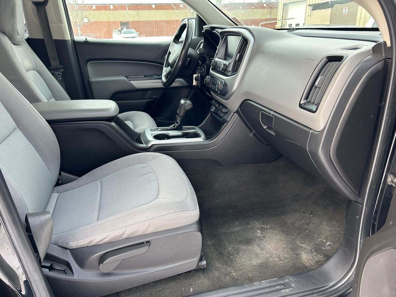 2016 Chevrolet Colorado 4WD CREW CAB 140.5" LT Photo