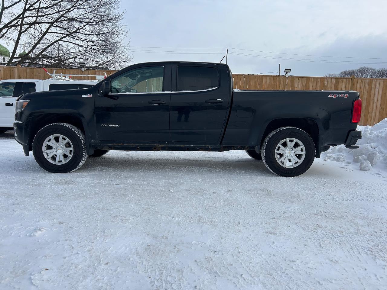 2016 Chevrolet Colorado 4WD CREW CAB 140.5" LT Photo