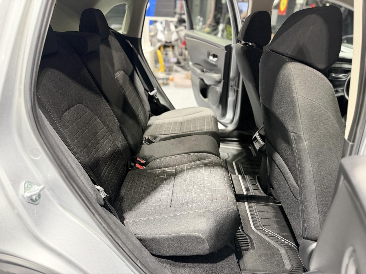 2025 Honda HR-V LX AWD LOW KMS Photo