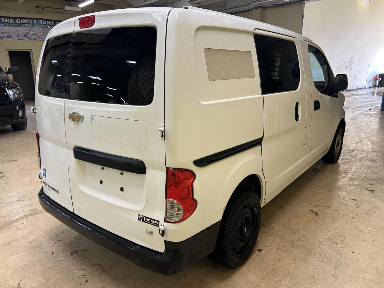 2015 Chevrolet City Express LS Photo4