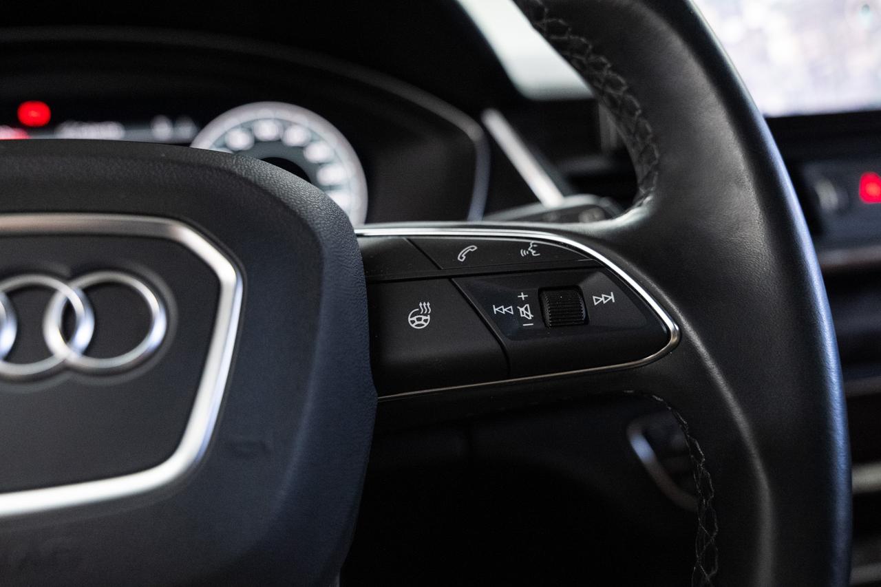 2022 Audi Q5 PROGRESSIV S-Line AWD | Nav | Panoroof | CarPlay