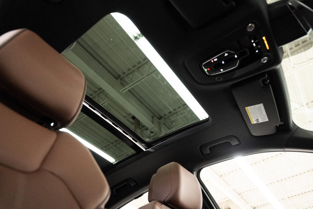 2022 Audi Q5 PROGRESSIV S-Line AWD | Nav | Panoroof | CarPlay