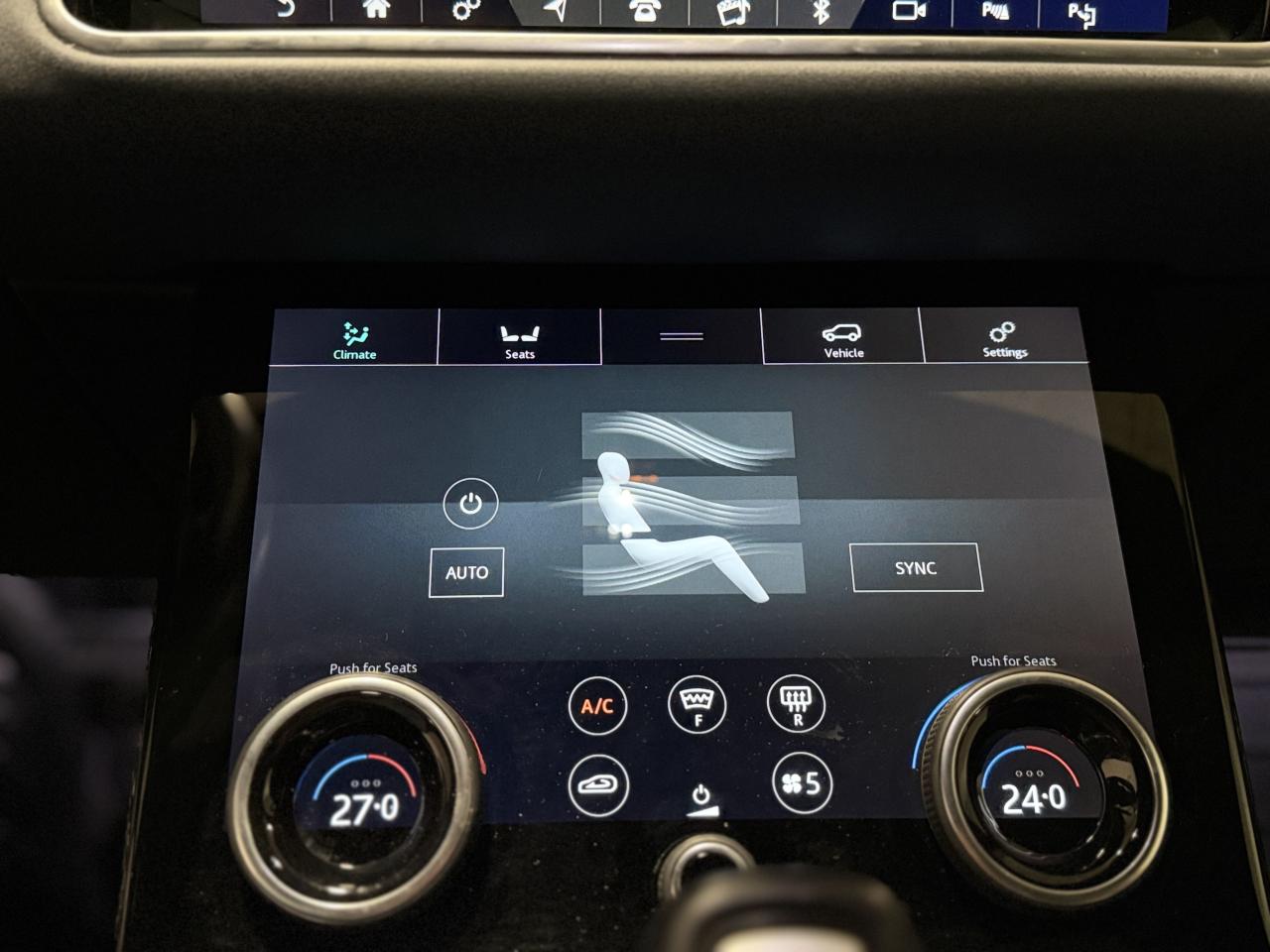 2020 Land Rover Range Rover Evoque SE | BLUE LEATHER | PANO ROOF | Photo