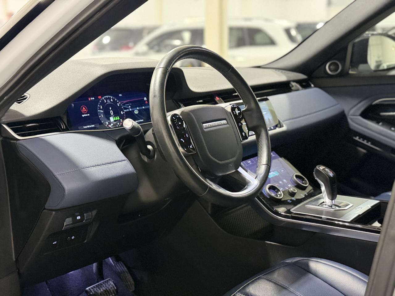 2020 Land Rover Range Rover Evoque SE | BLUE LEATHER | PANO ROOF | Photo